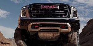Front grill of a 2025 GMC Yukon.