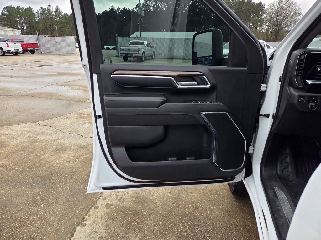 2024 Chevrolet Silverado 3500HD LT