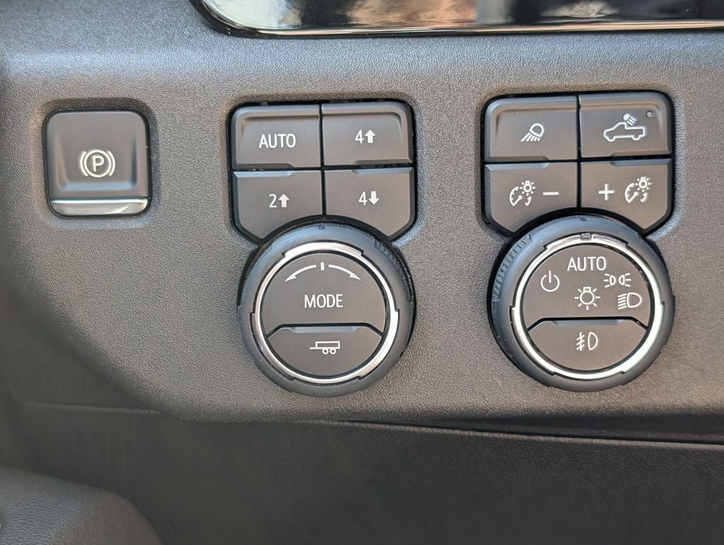 2025 Chevrolet Silverado 3500HD LTZ