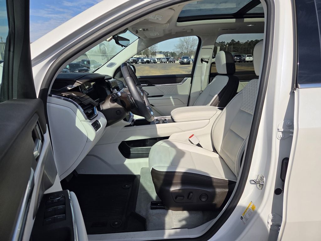 2024 GMC Acadia Denali