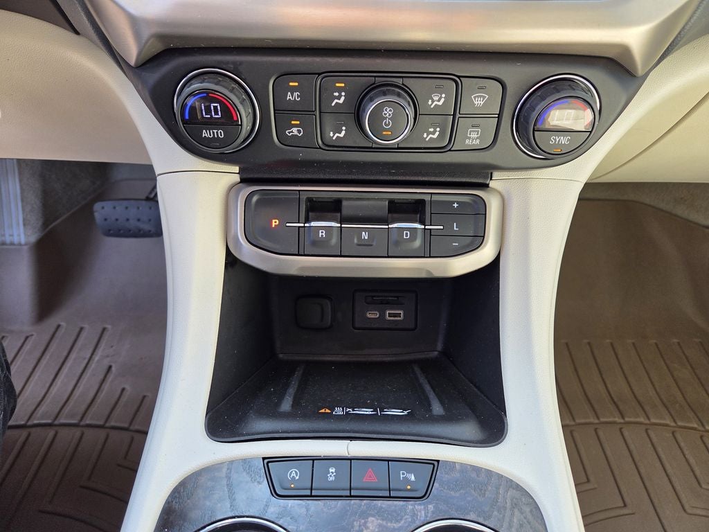 2020 GMC Acadia Denali