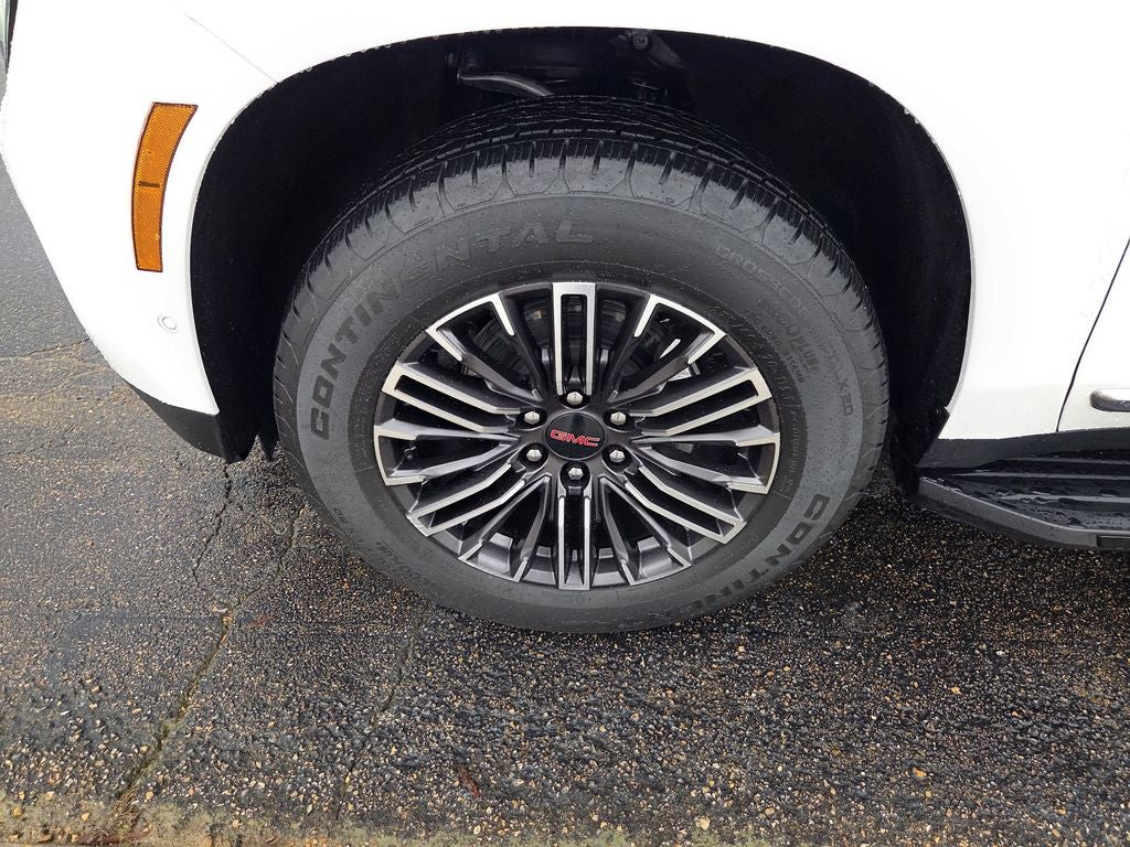 2025 GMC Yukon Elevation