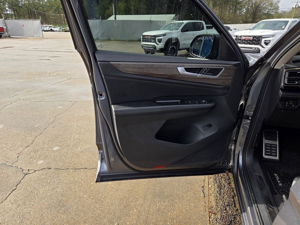 2024 Volkswagen Atlas 2.0T SEL Premium R-Line