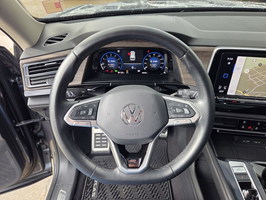 2024 Volkswagen Atlas 2.0T SEL Premium R-Line
