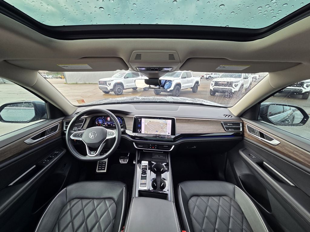 2024 Volkswagen Atlas 2.0T SEL Premium R-Line