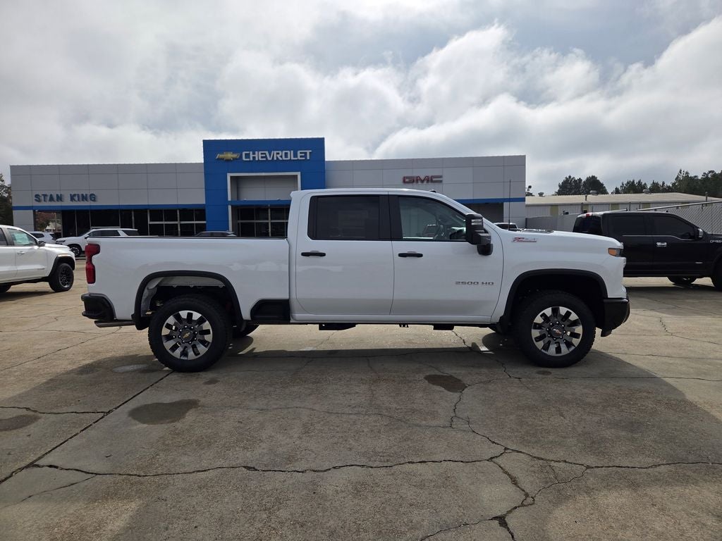 2026 Chevrolet Silverado 2500HD Custom