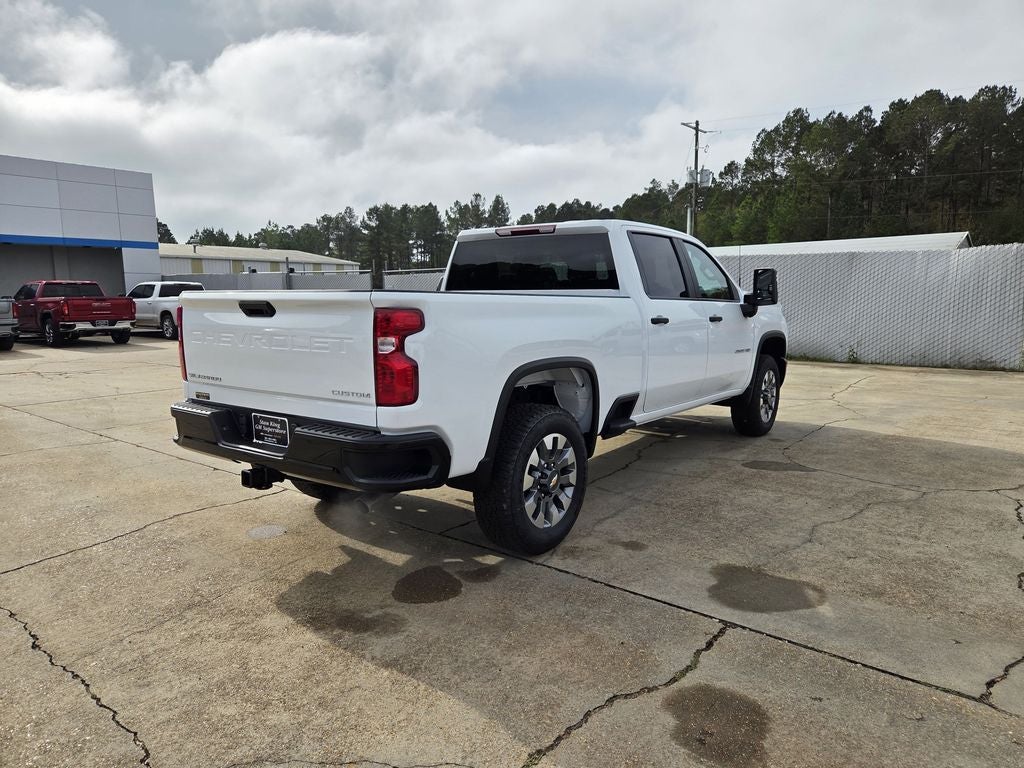 2026 Chevrolet Silverado 2500HD Custom