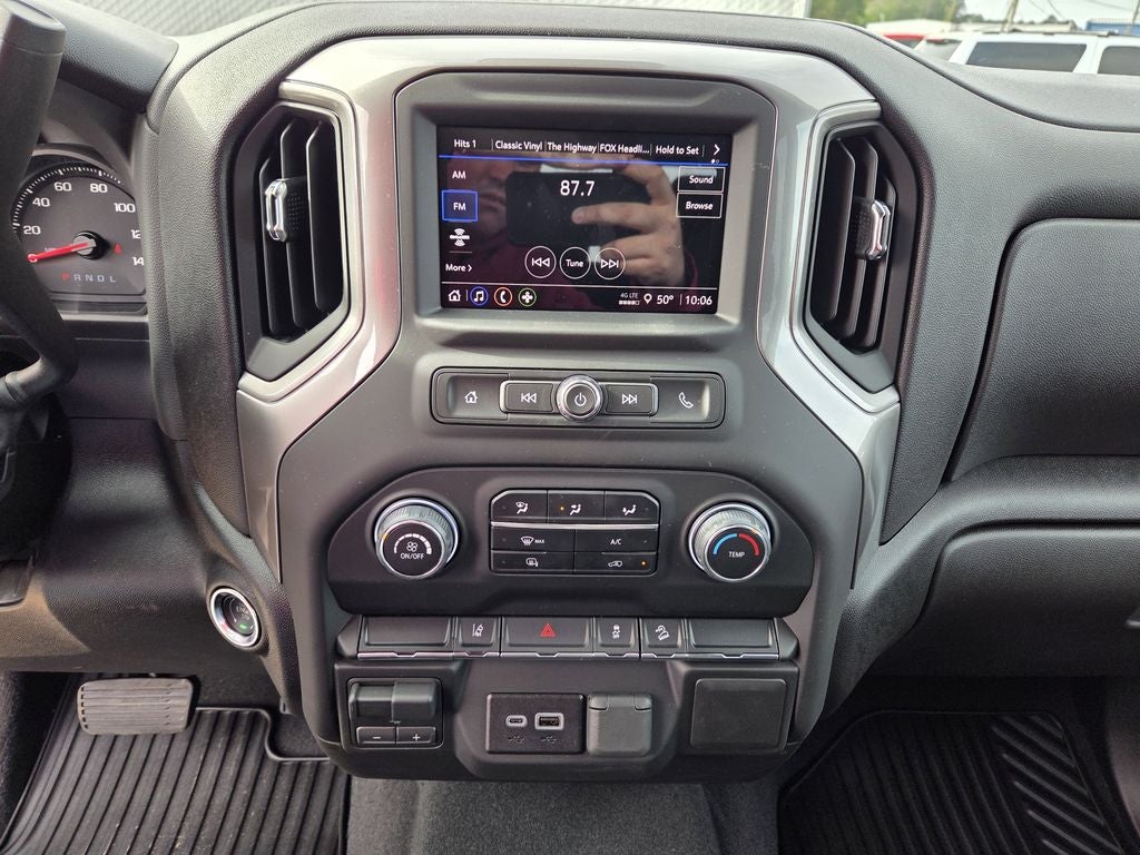 2026 Chevrolet Silverado 2500HD Custom