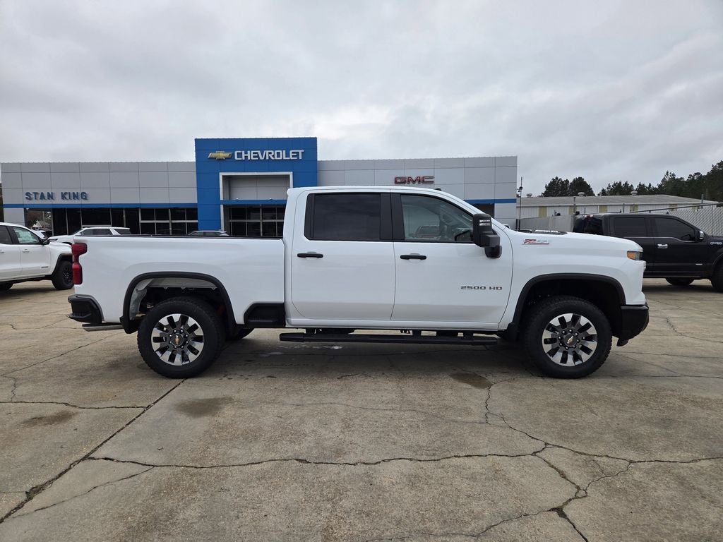 2026 Chevrolet Silverado 2500HD Custom
