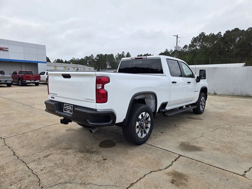 2026 Chevrolet Silverado 2500HD Custom