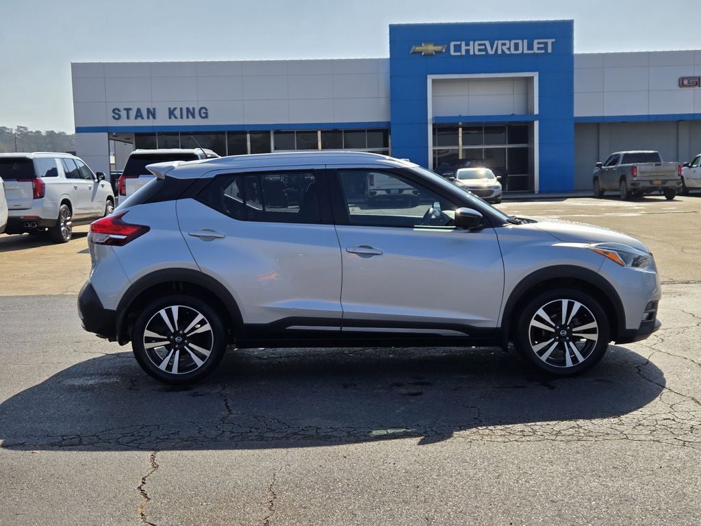 2019 Nissan Kicks SR