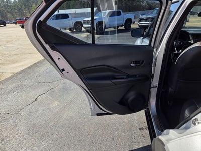 2019 Nissan Kicks SR