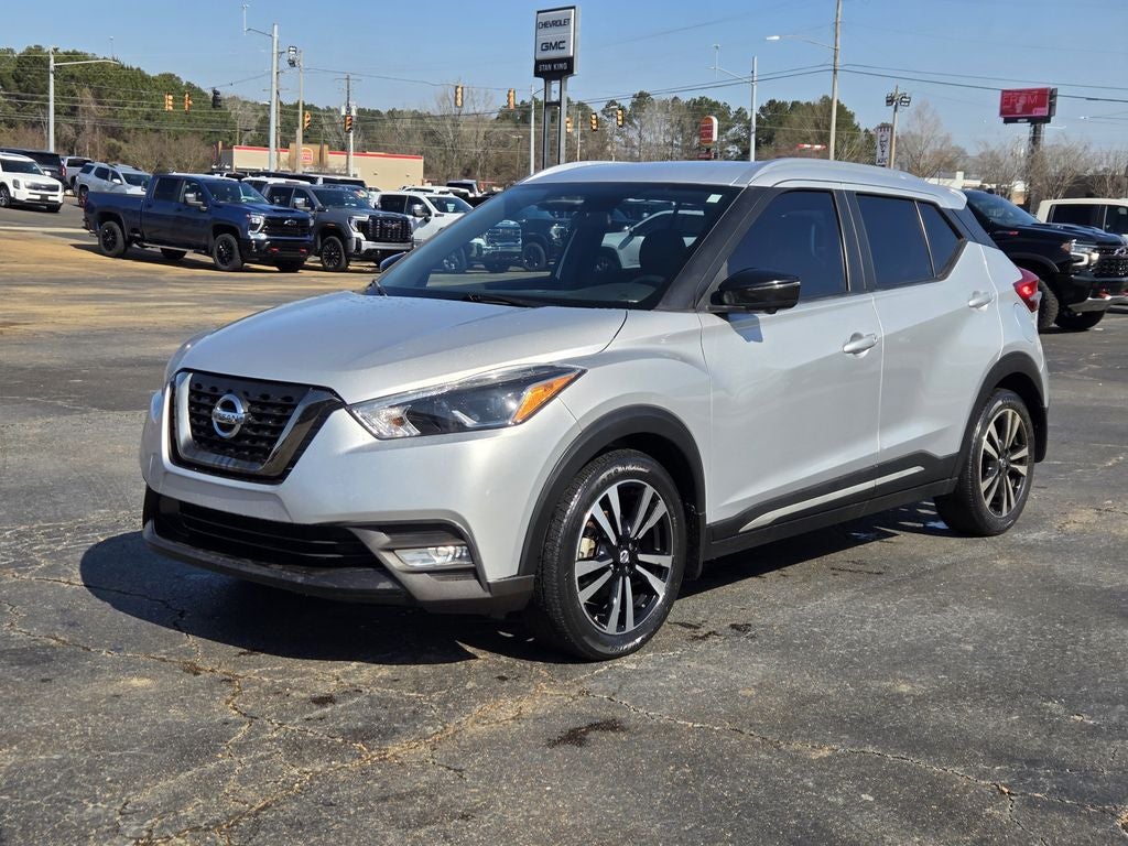 2019 Nissan Kicks SR