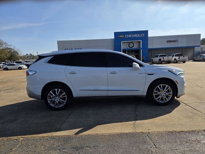 2024 Buick Enclave Essence