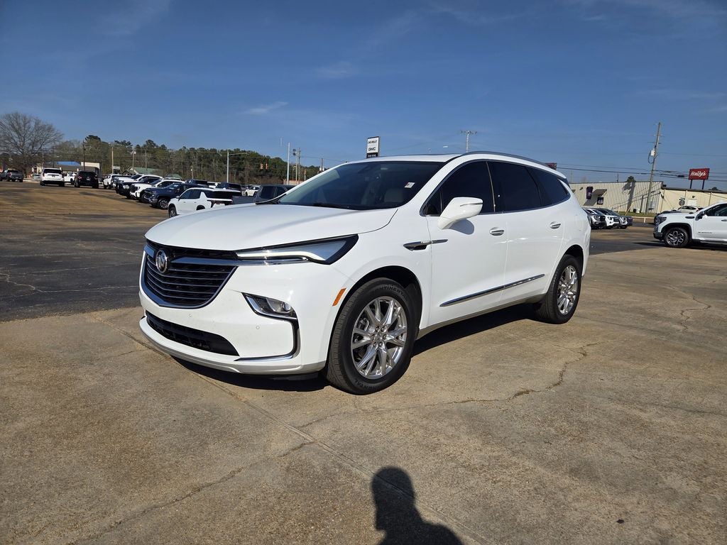 2024 Buick Enclave Essence