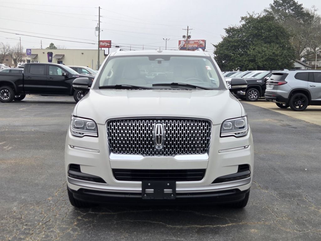 2022 Lincoln Navigator L Reserve