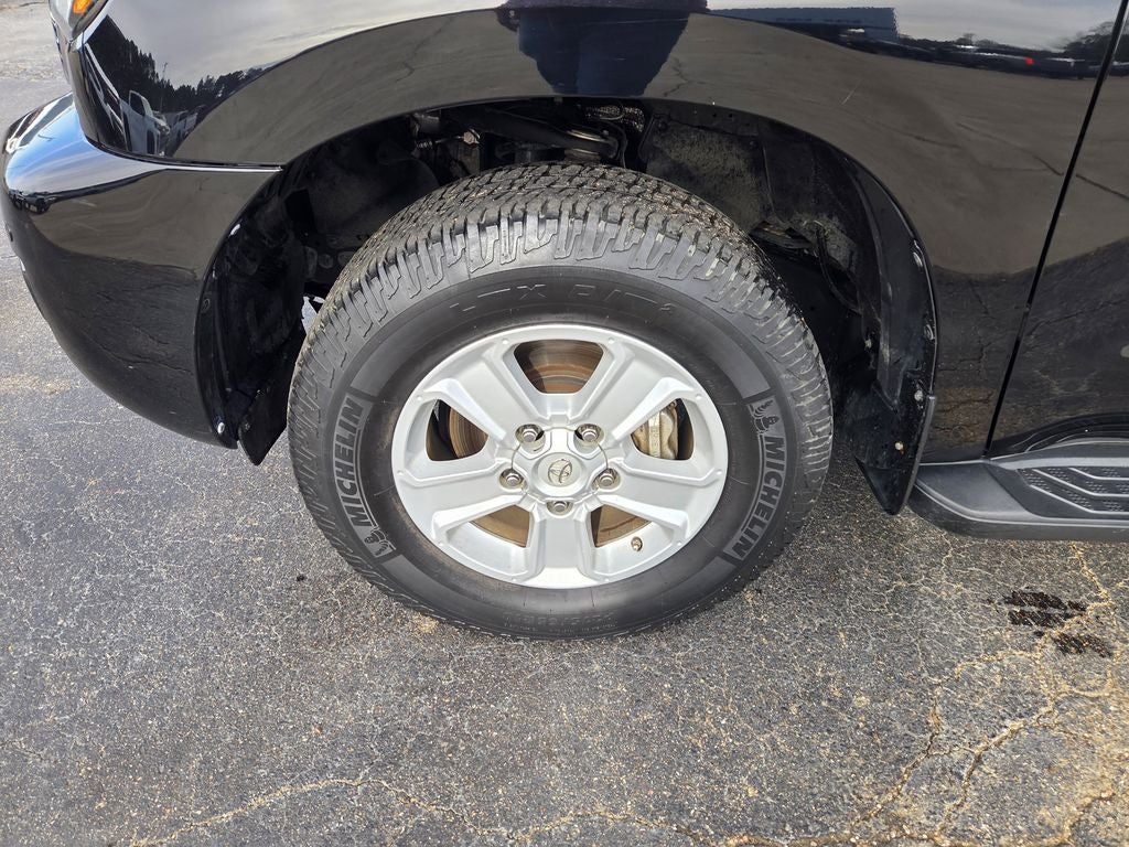 2019 Toyota Sequoia SR5 5.7L